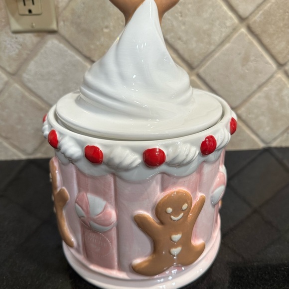 Gingerbread cookie jar - Picture 3 of 3